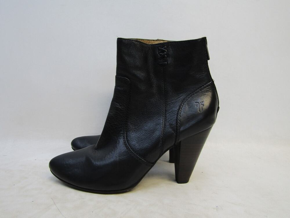 FRYE Womens Size 8 M Black Leather Zip Ankle Fashion Boots